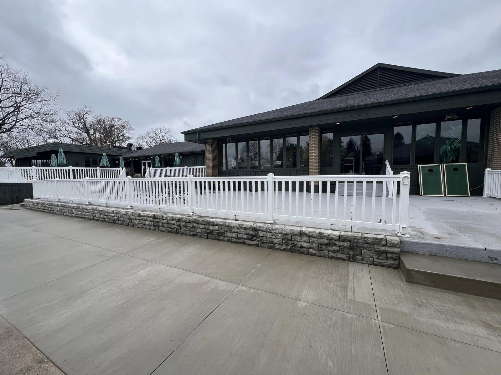 Marion Country Club exterior with Custom Crete concrete work
